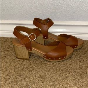 Brown Light Weight Clog Heels